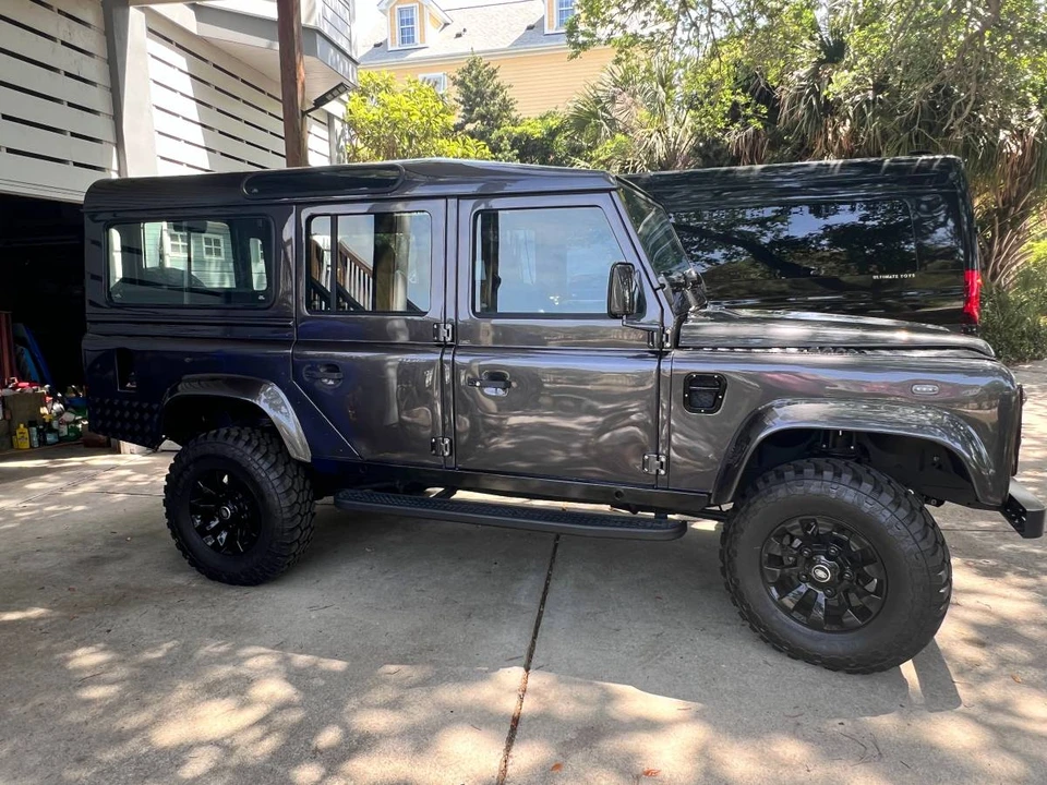 1999 Land Rover Defender 110 - Image 6 of 24