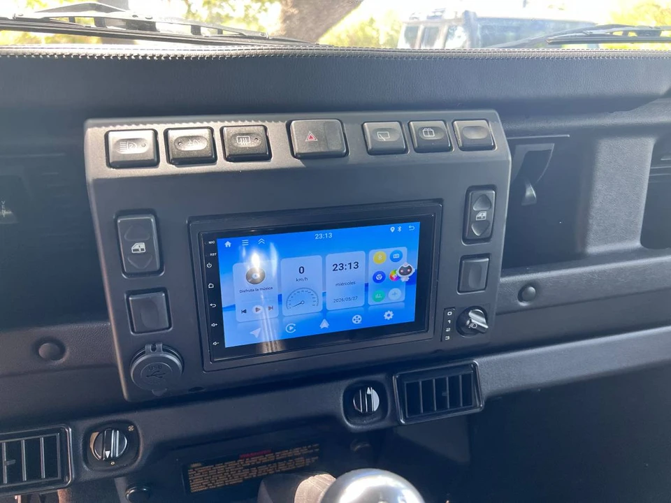 1999 Land Rover Defender 110 - Image 10 of 24