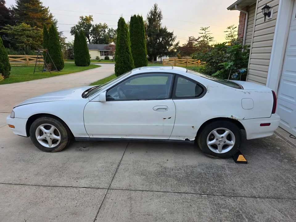 1994 Honda Prelude 4th Gen - Image 2 of 4