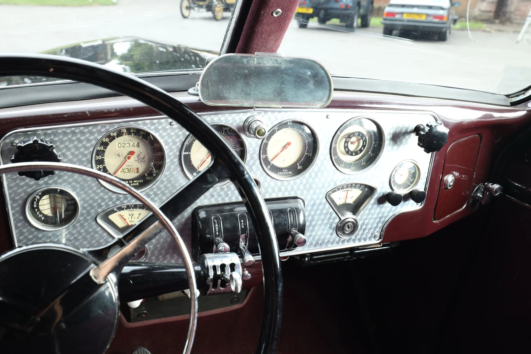1937 Cord 810 & 812 - Image 13 of 17