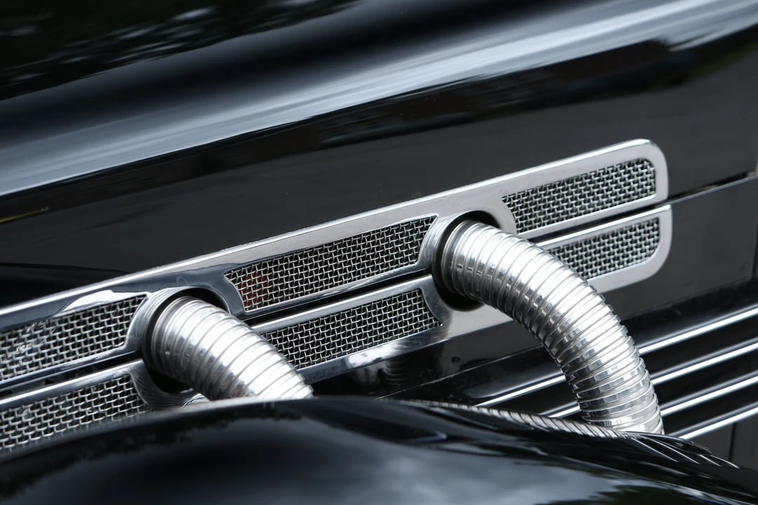1937 Cord 810 & 812 - Image 7 of 17