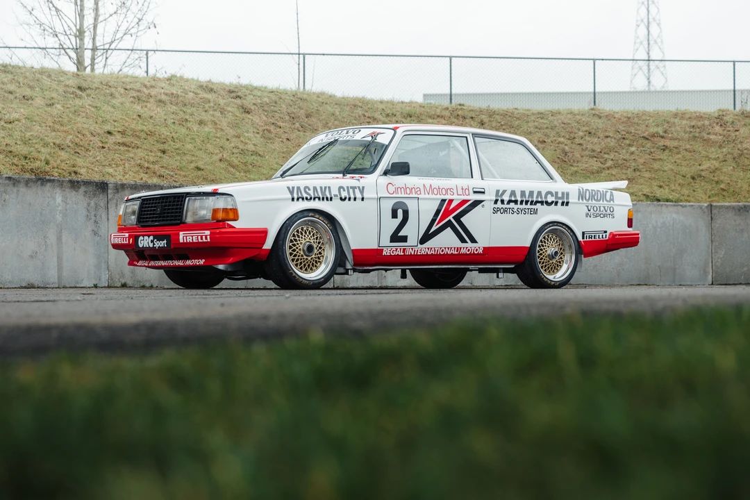 1982 Volvo 242 - Image 4 of 31