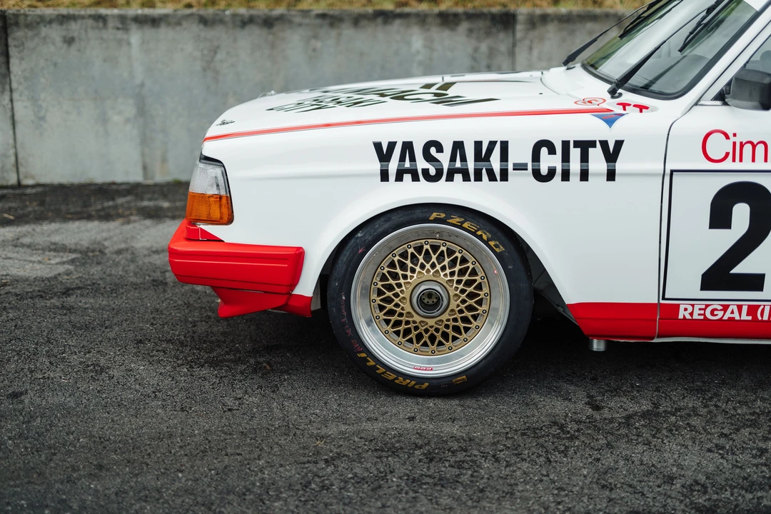 1982 Volvo 242 - Image 14 of 31