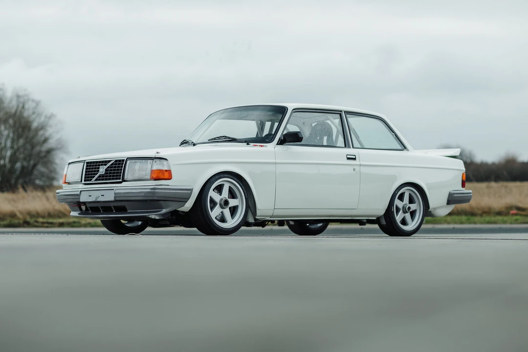 1982 Volvo 242 - Image 4 of 31