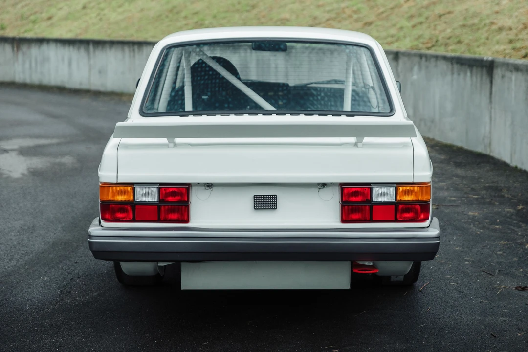 1982 Volvo 242 - Image 7 of 31