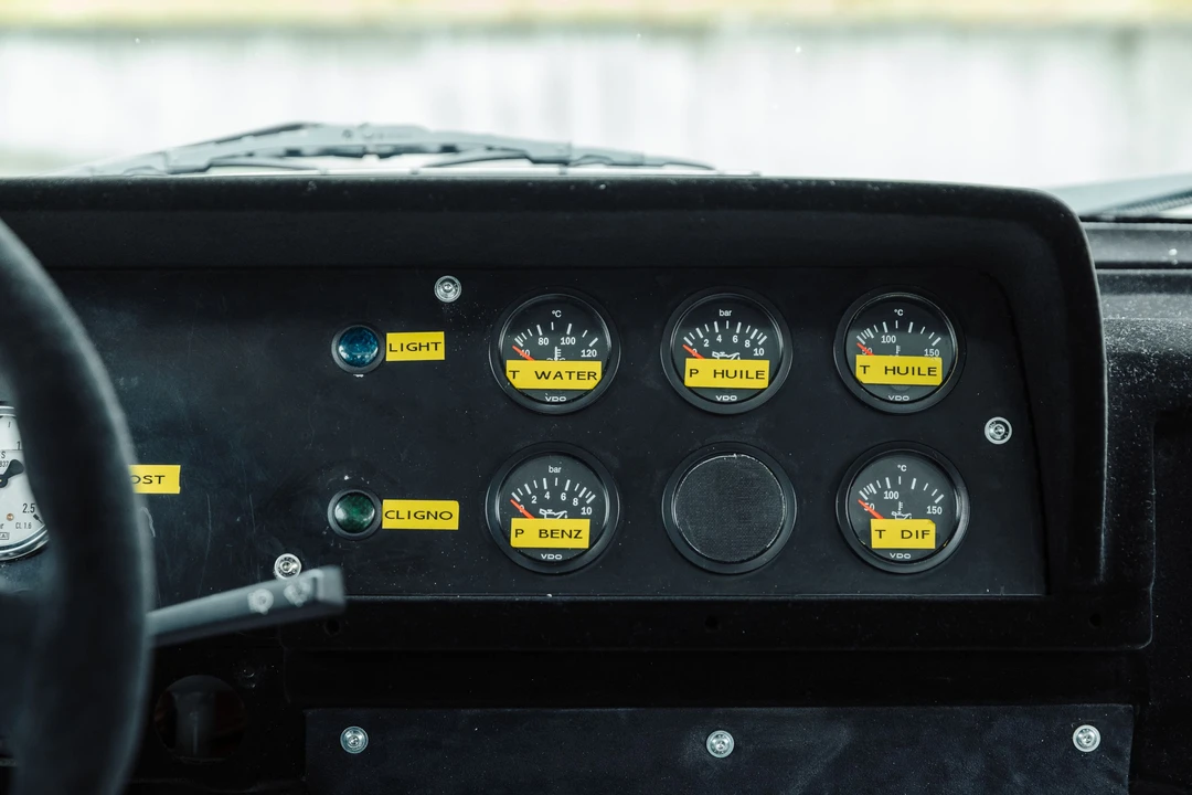 1982 Volvo 242 - Image 21 of 31