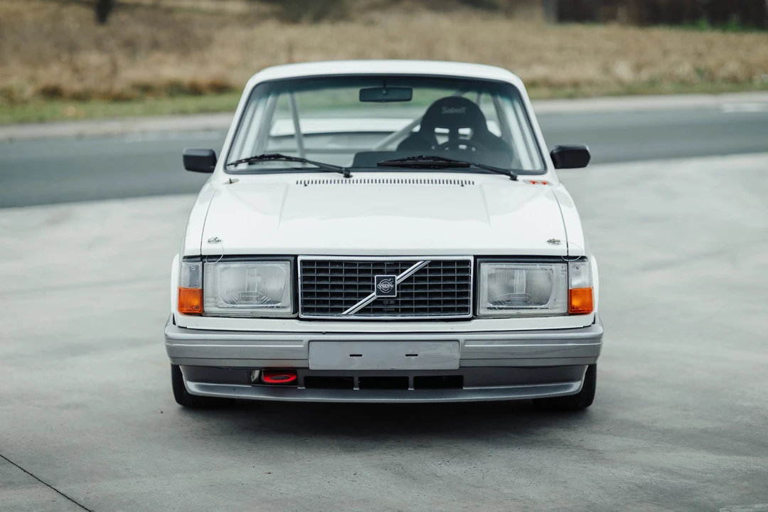 1982 Volvo 242 - Image 5 of 31