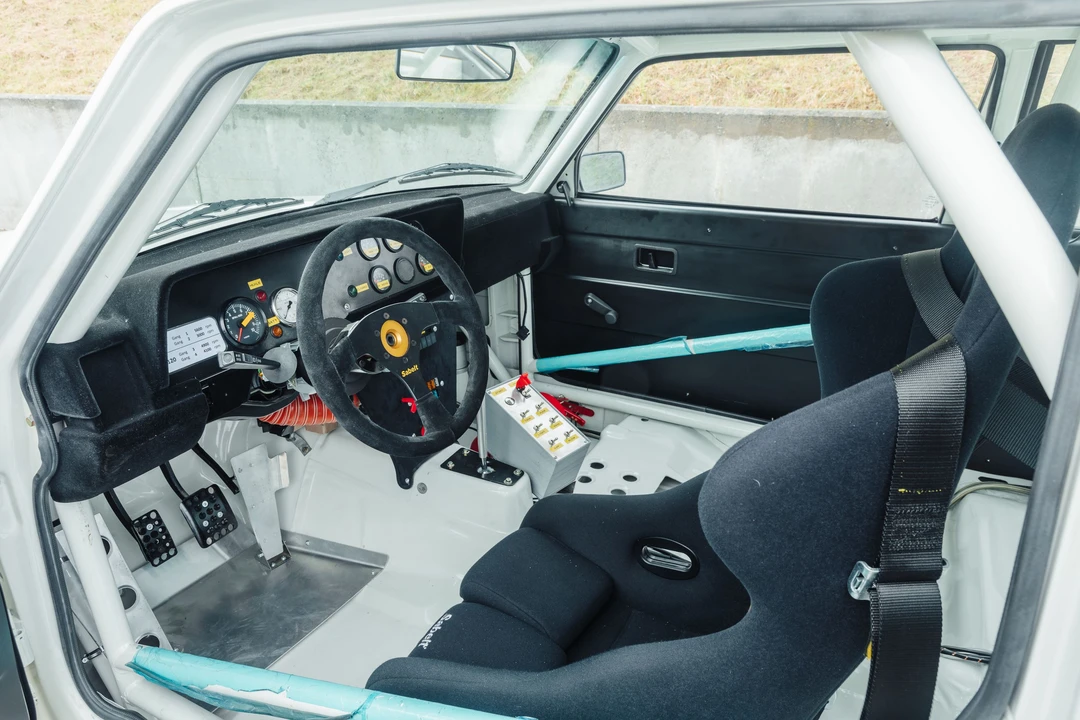 1982 Volvo 242 - Image 17 of 31