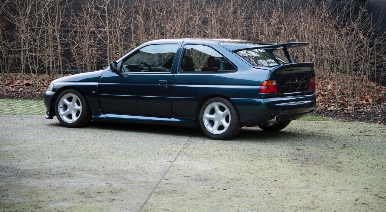 1992 Ford Escort RS Cosworth - Image 4 of 31