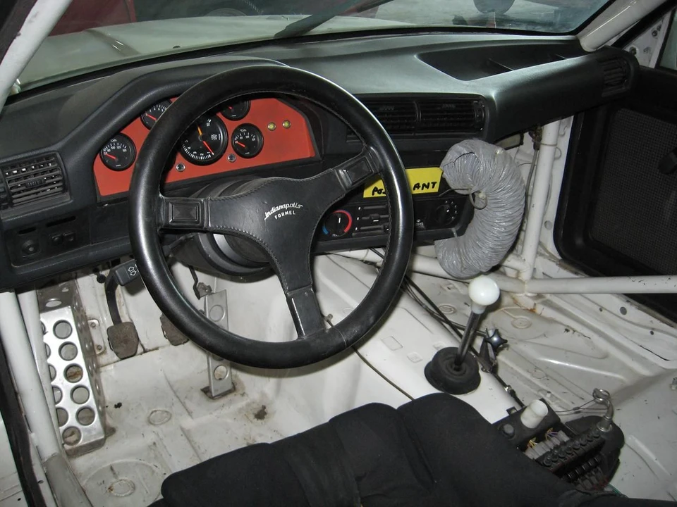 1987 BMW E30 M3 - Image 6 of 6