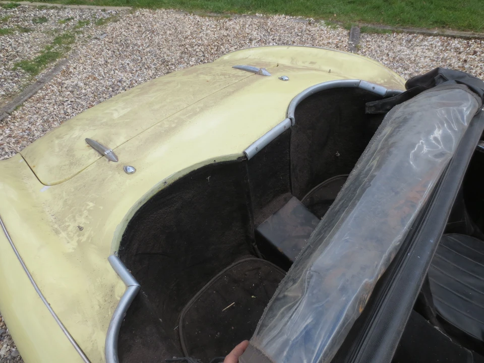 1953 Austin-Healey 100 - Image 8 of 13