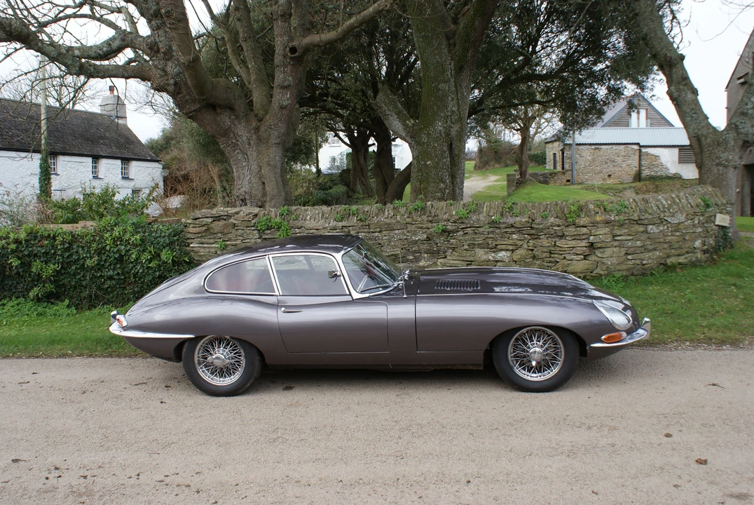 1961 Jaguar E-Type Series 1 - Image 9 of 9
