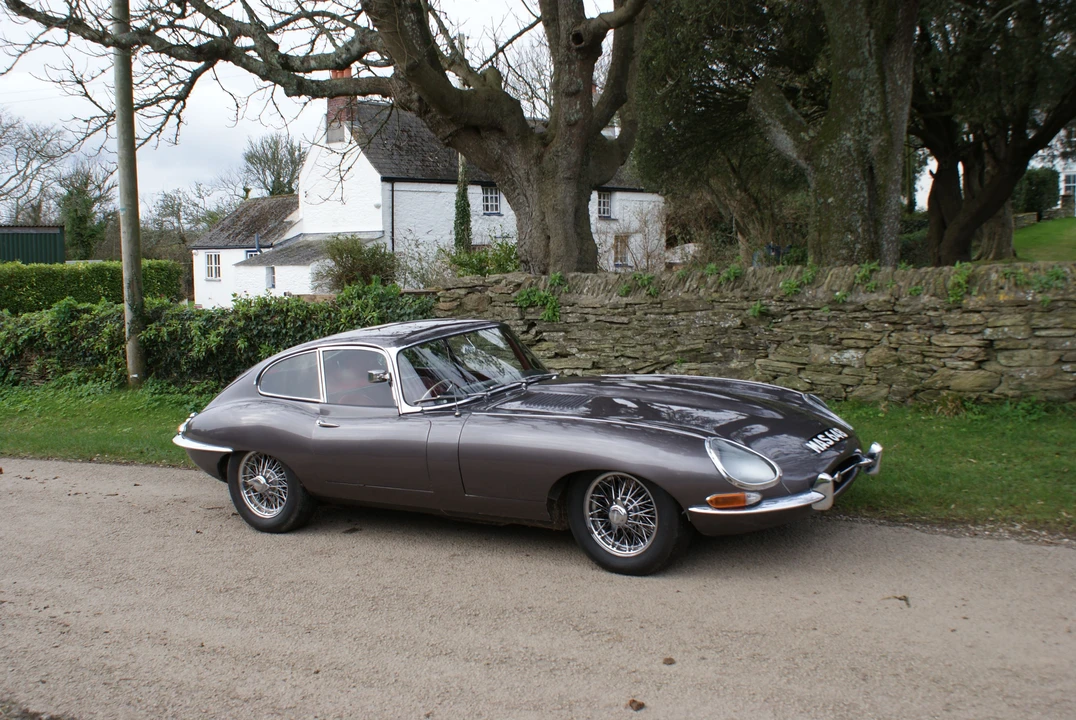1961 Jaguar E-Type Series 1 - Image 2 of 9