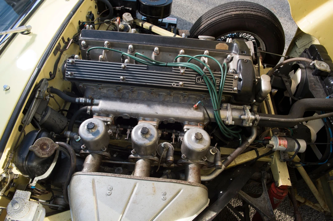 1970 Jaguar E-Type Series 2 - Image 9 of 18