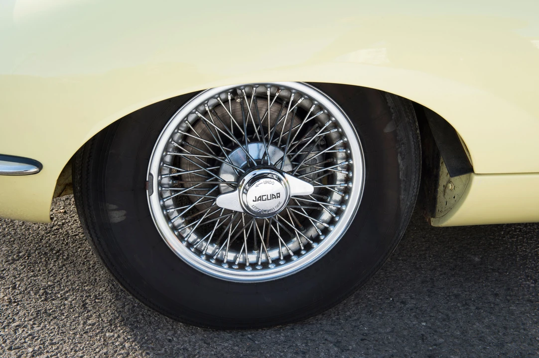 1970 Jaguar E-Type Series 2 - Image 6 of 18