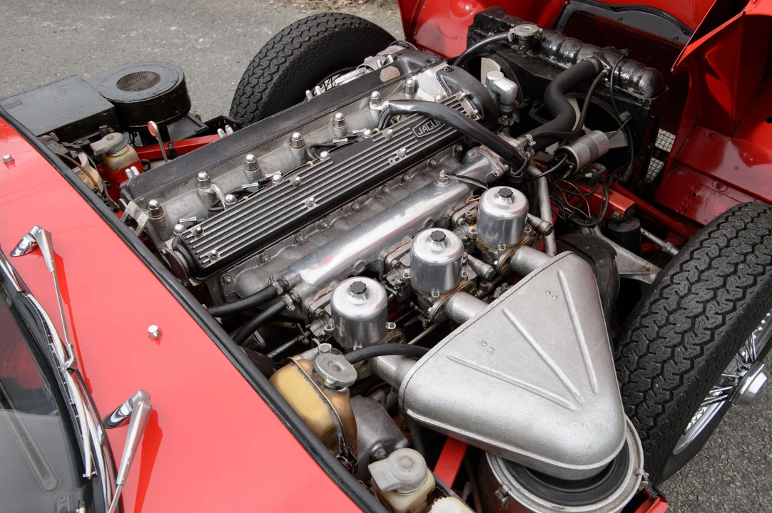 1970 Jaguar E-Type Series 2 - Image 12 of 18