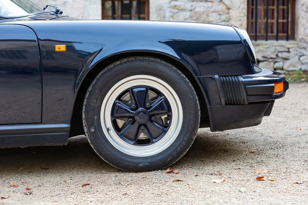 1987 Porsche 911 Carrera 3.2 - Image 29 of 31