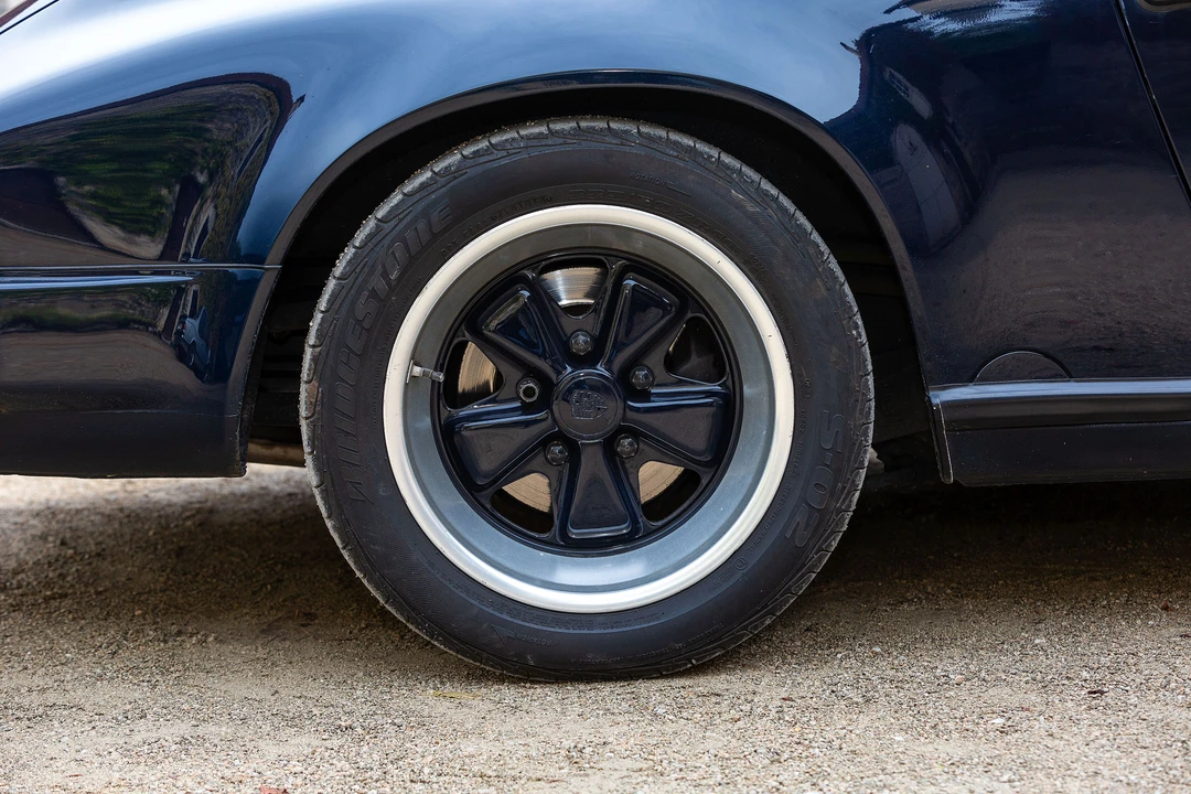 1987 Porsche 911 Carrera 3.2 - Image 30 of 31