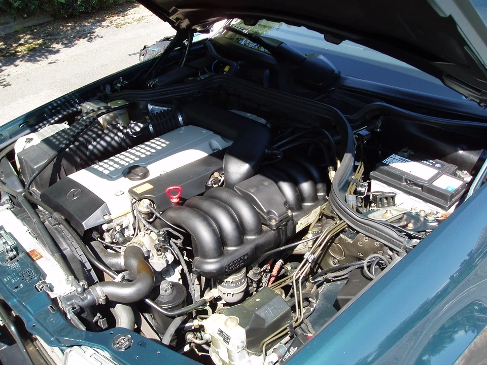 1996 Mercedes-Benz W124 E-Class - Image 4 of 15