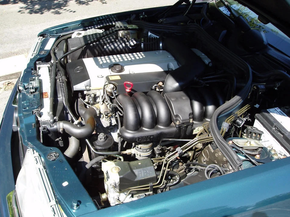 1996 Mercedes-Benz W124 E-Class - Image 7 of 15