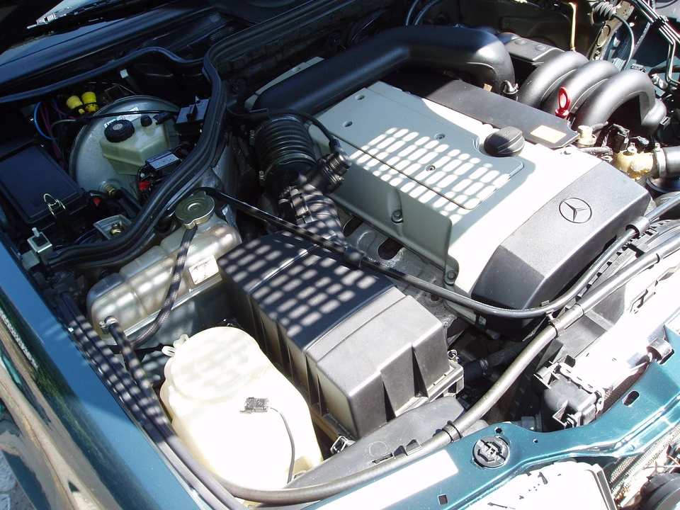 1996 Mercedes-Benz W124 E-Class - Image 6 of 15