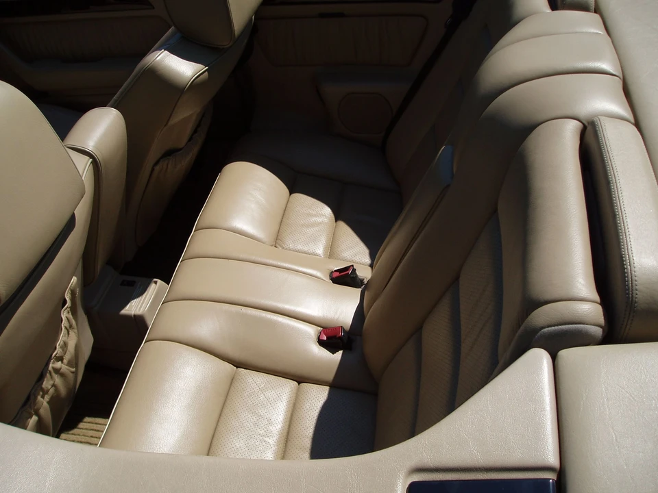 1996 Mercedes-Benz W124 E-Class - Image 14 of 15