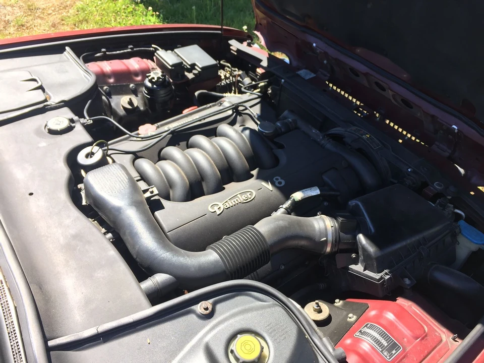 1998 Daimler - Image 2 of 3