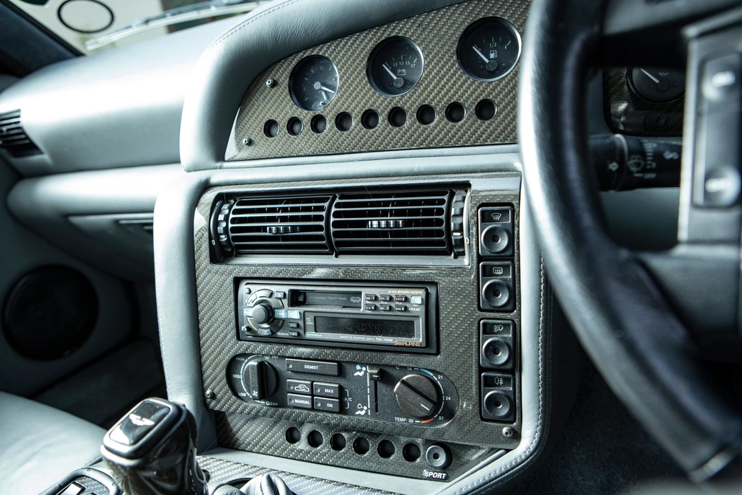 1999 Aston Martin V8 Coupe - Image 31 of 31