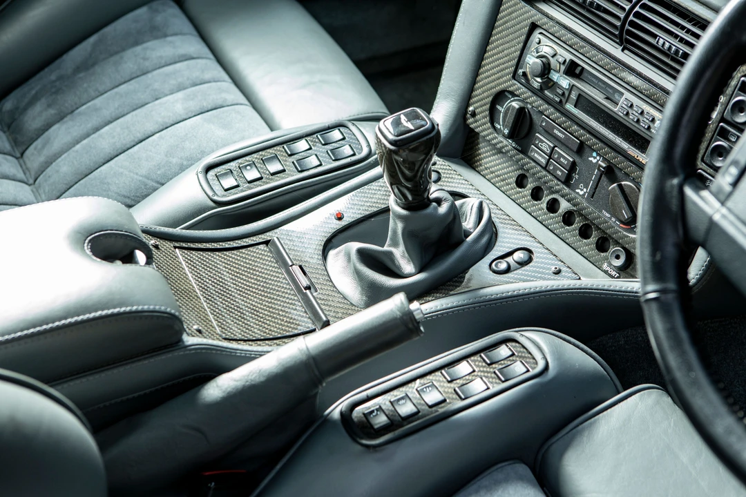 1999 Aston Martin V8 Coupe - Image 30 of 31