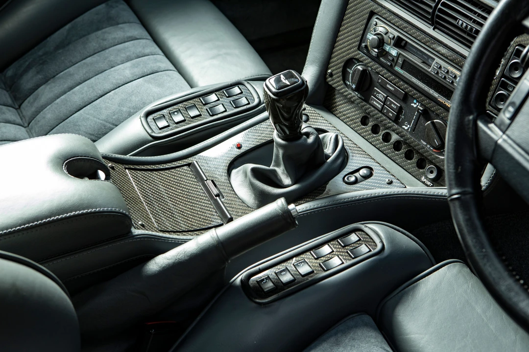 1999 Aston Martin V8 Coupe - Image 29 of 31