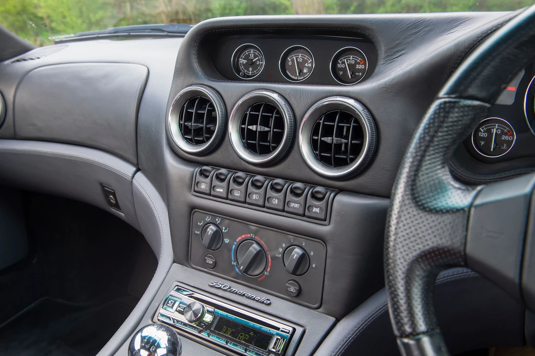 1999 Ferrari 550 Maranello - Image 9 of 27