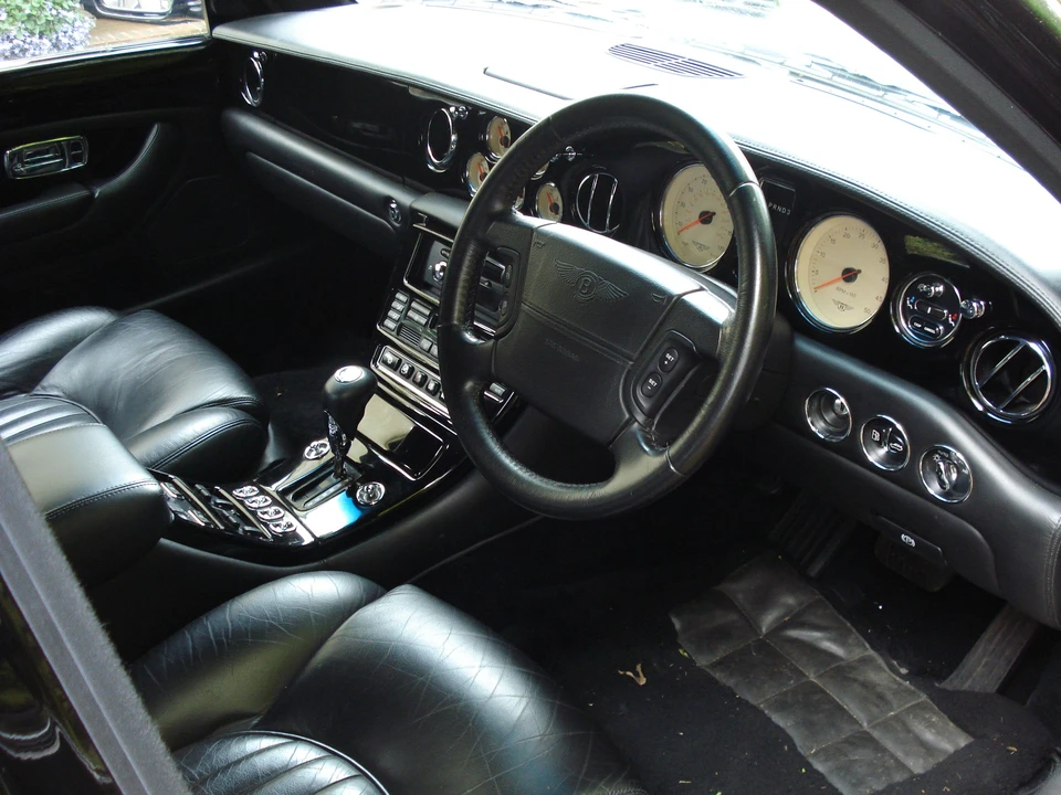 2001 Bentley Arnage - Image 7 of 10