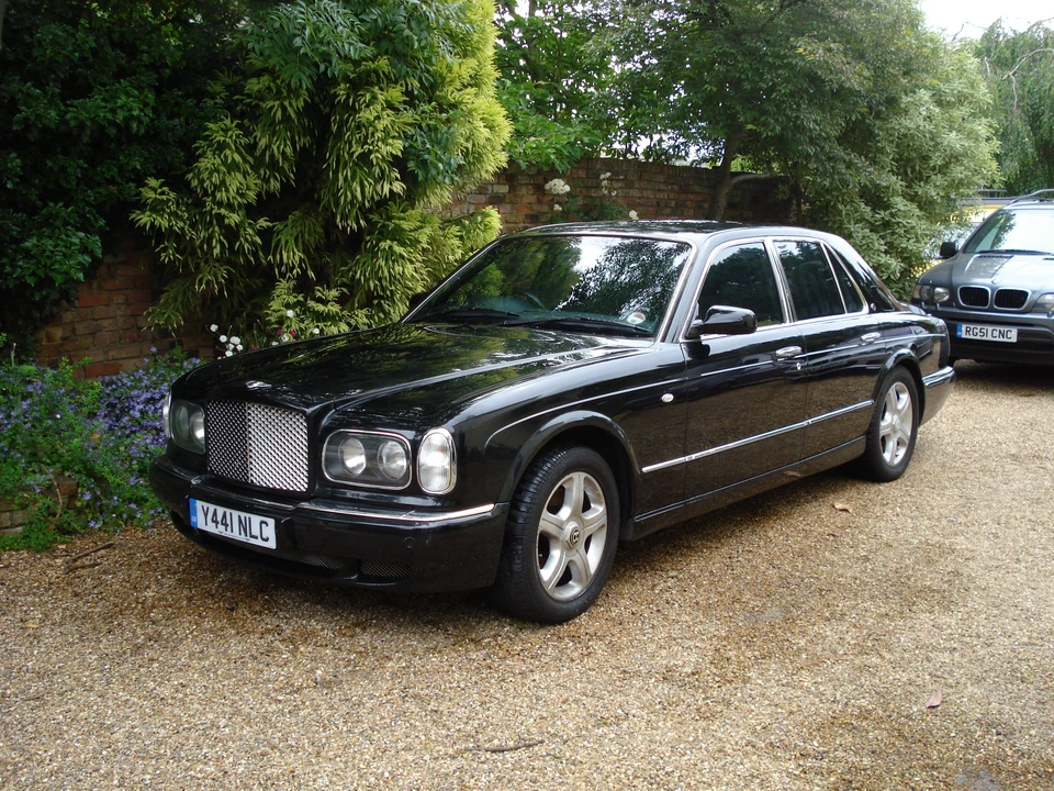 2001 Bentley Arnage - Image 2 of 10