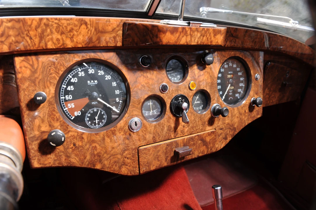 1953 Jaguar XK120 DHC Drophead - Image 8 of 14