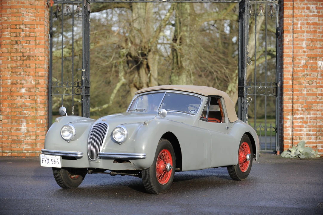1953 Jaguar XK120 DHC Drophead - Image 10 of 14