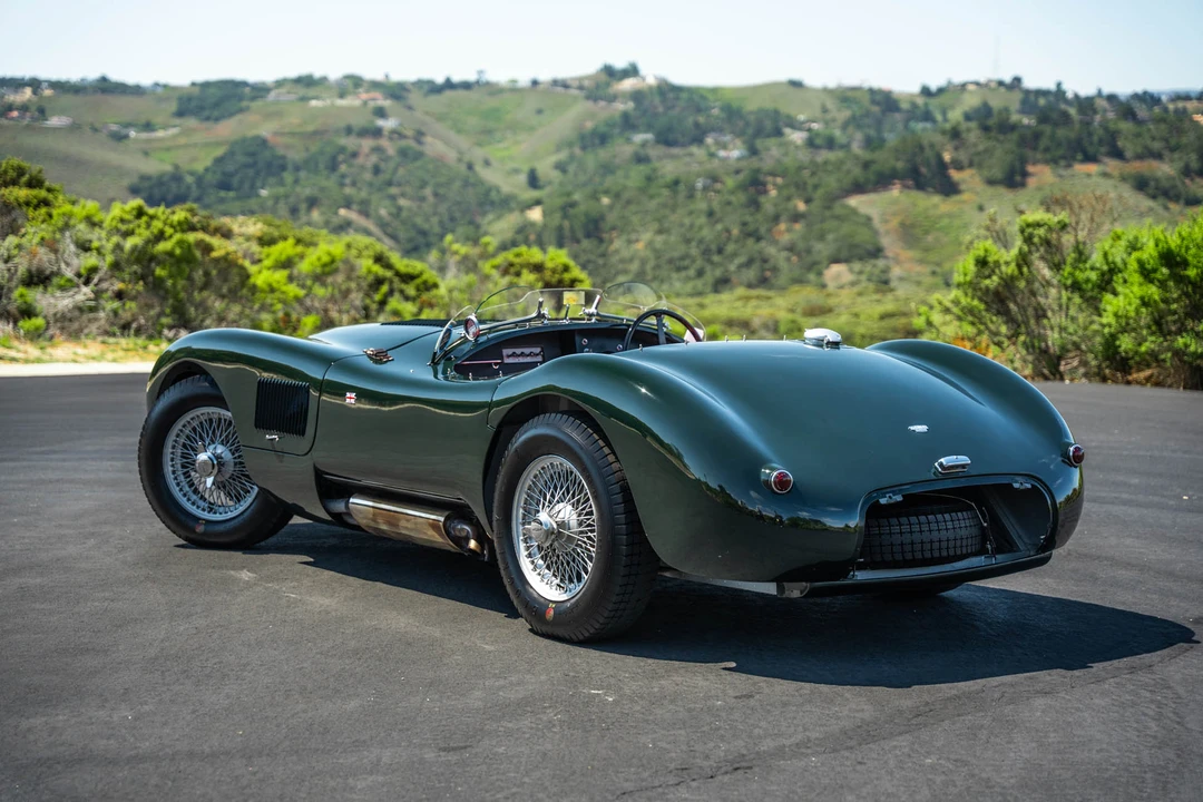 Jaguar Replica - Image 31 of 31