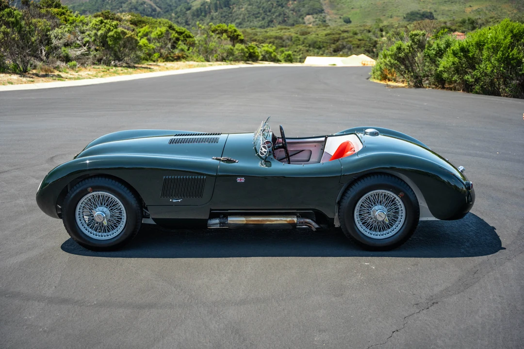 Jaguar Replica - Image 27 of 31