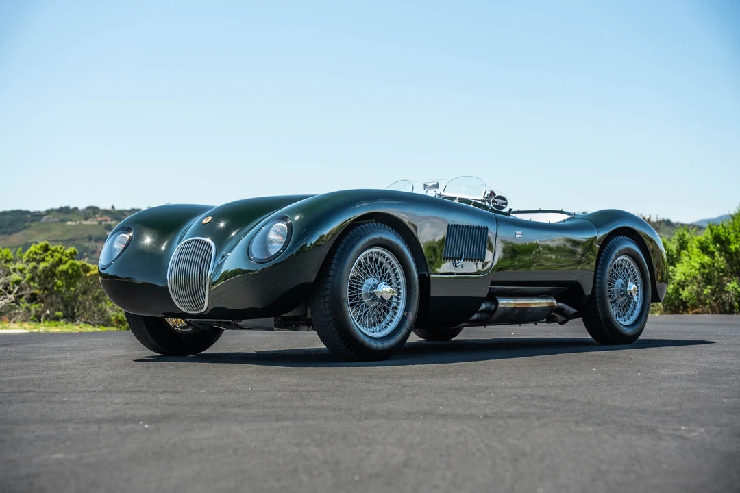 Jaguar Replica - Image 21 of 31
