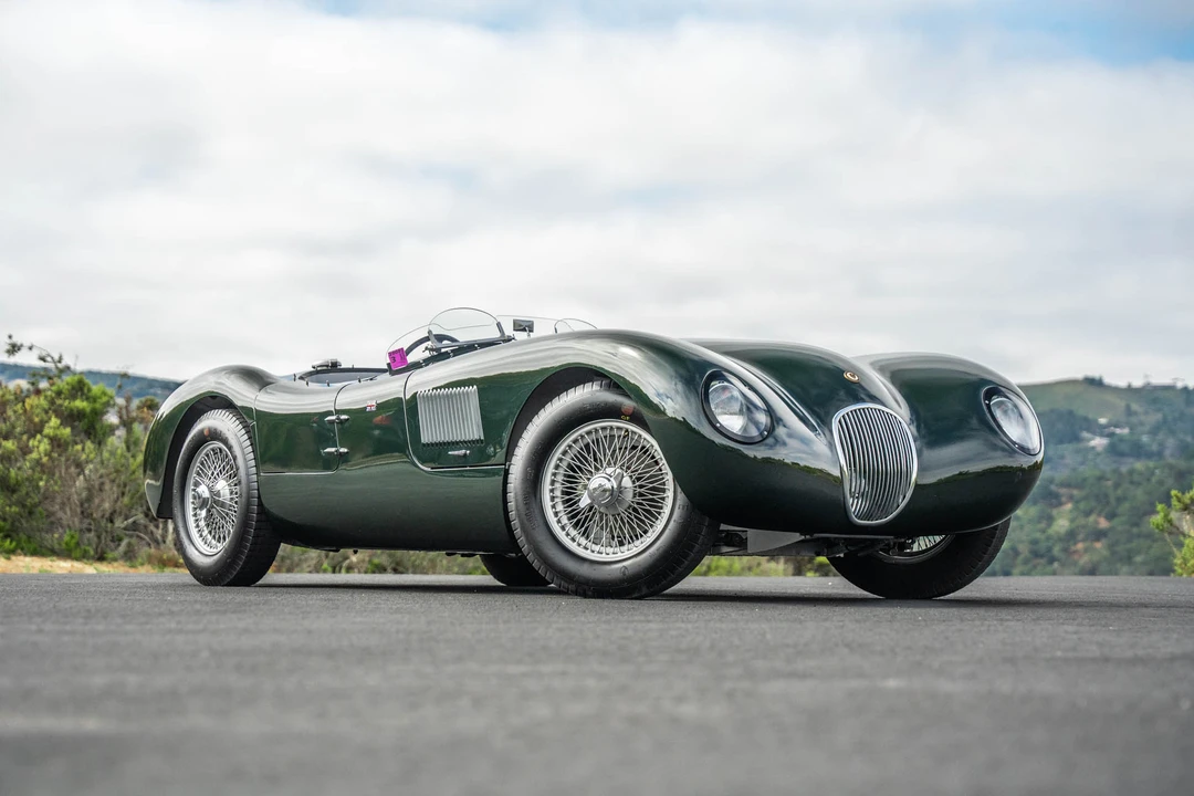 Jaguar Replica - Image 3 of 31