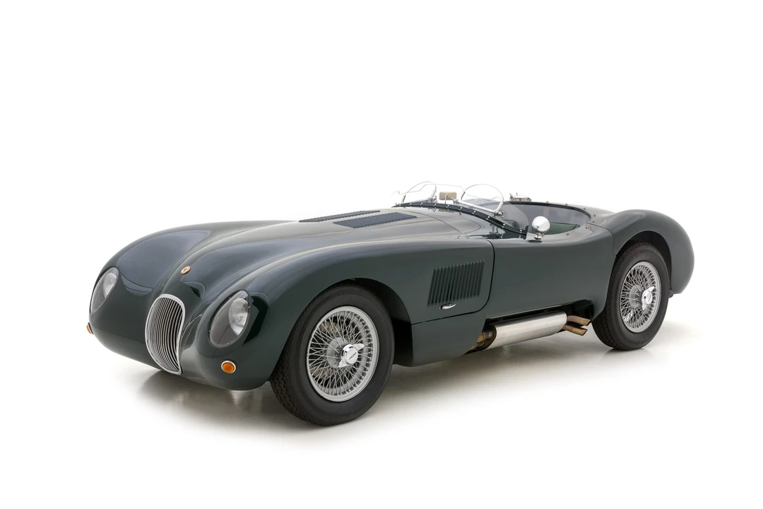 Jaguar Replica - Image 7 of 31