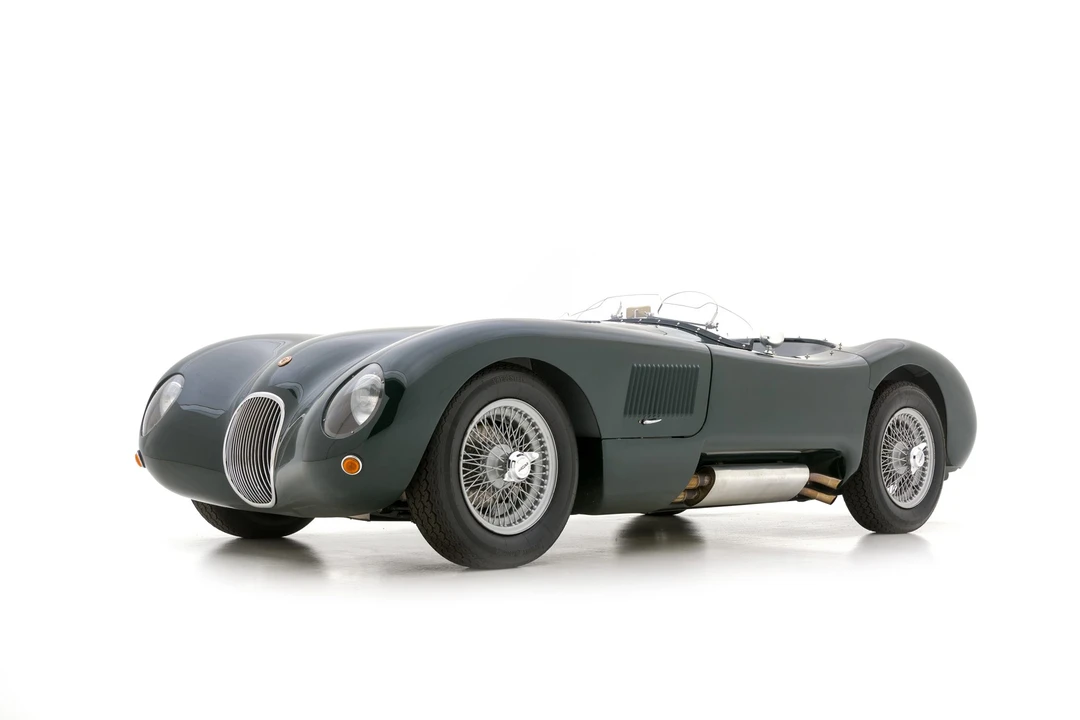 Jaguar Replica - Image 6 of 31
