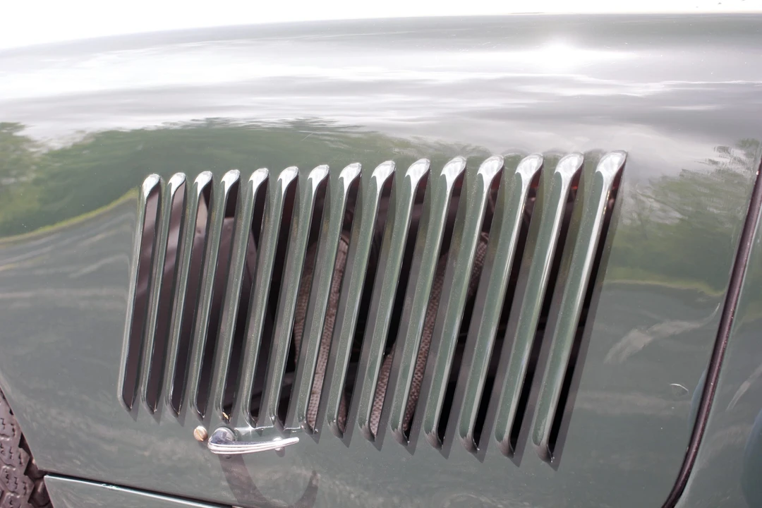 Jaguar Replica - Image 26 of 31
