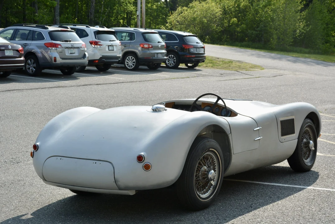 Jaguar Replica - Image 13 of 31