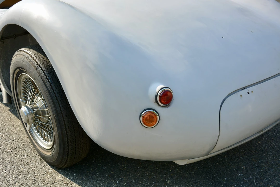 Jaguar Replica - Image 27 of 31