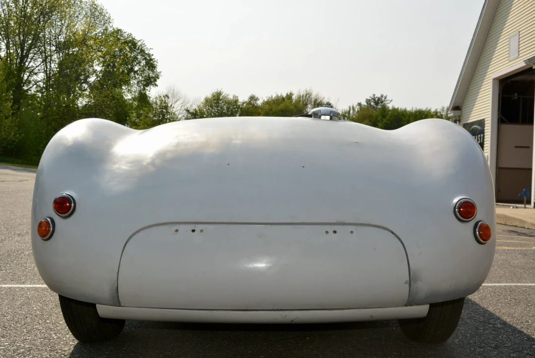 Jaguar Replica - Image 26 of 31