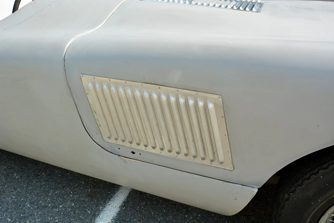 Jaguar Replica - Image 31 of 31