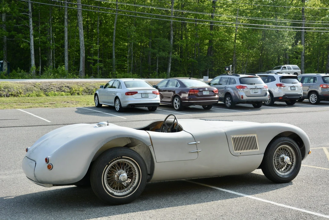Jaguar Replica - Image 12 of 31