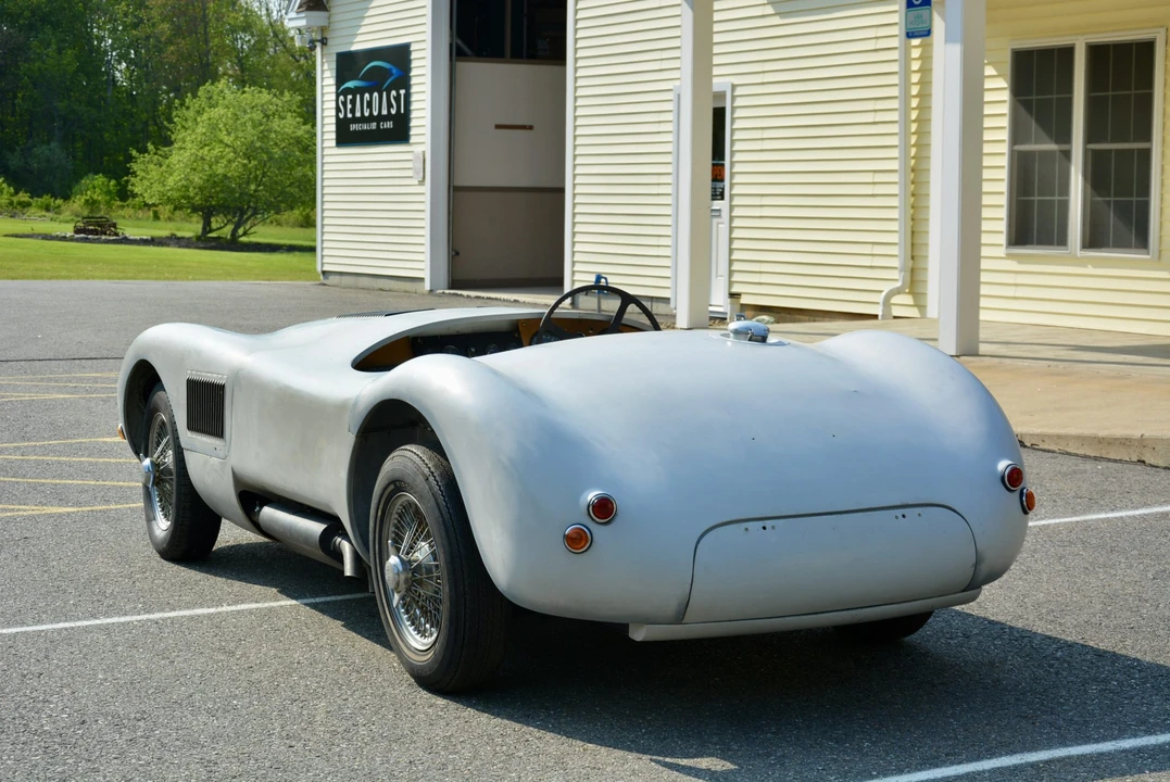 Jaguar Replica - Image 17 of 31