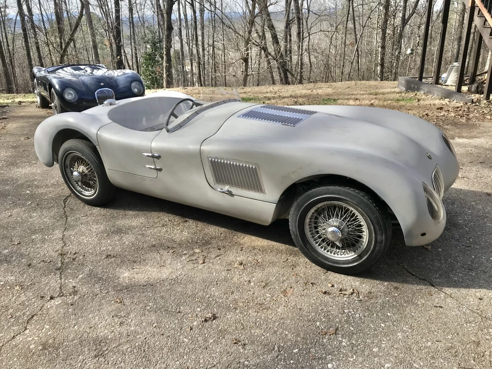 Jaguar Replica - Image 2 of 31