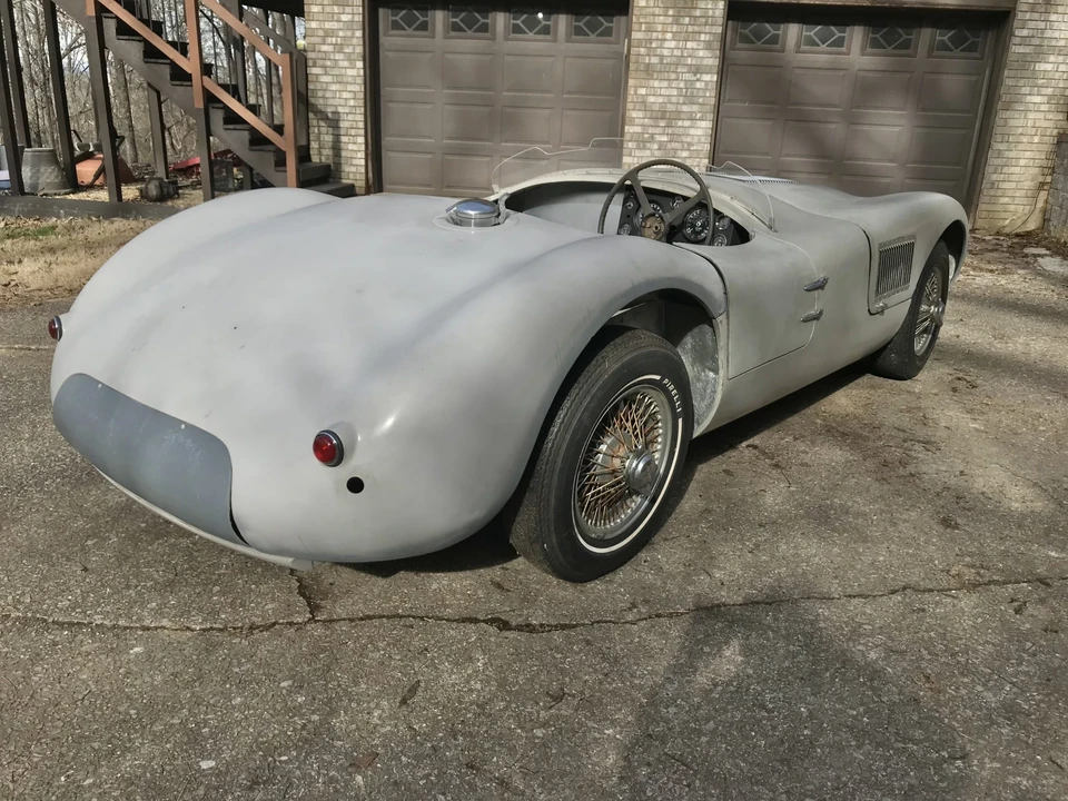 Jaguar Replica - Image 7 of 31